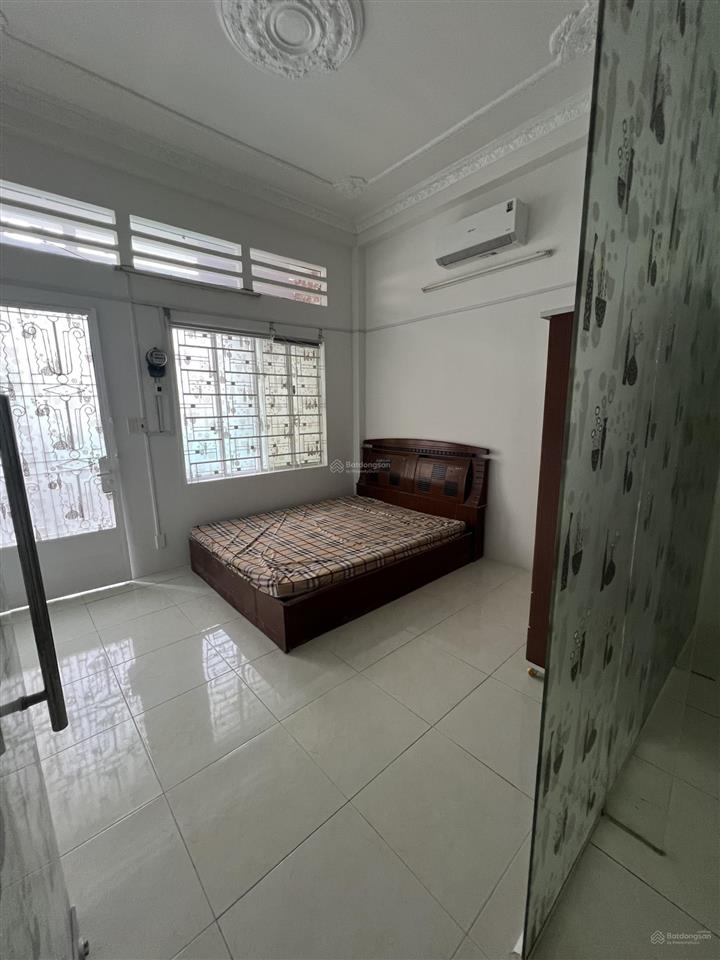 Cho thuê nhà nguyên căn đường đỗ quang đẩu, quận 1