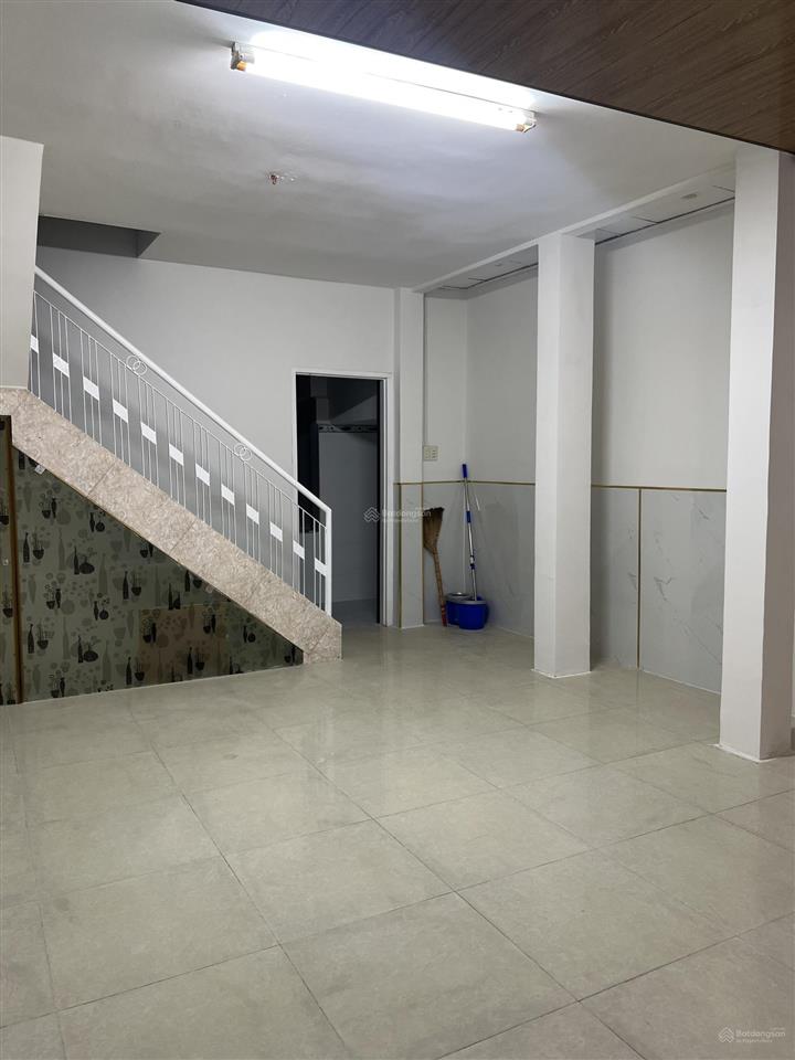Cho thuê nhà nguyên căn đường đỗ quang đẩu, quận 1
