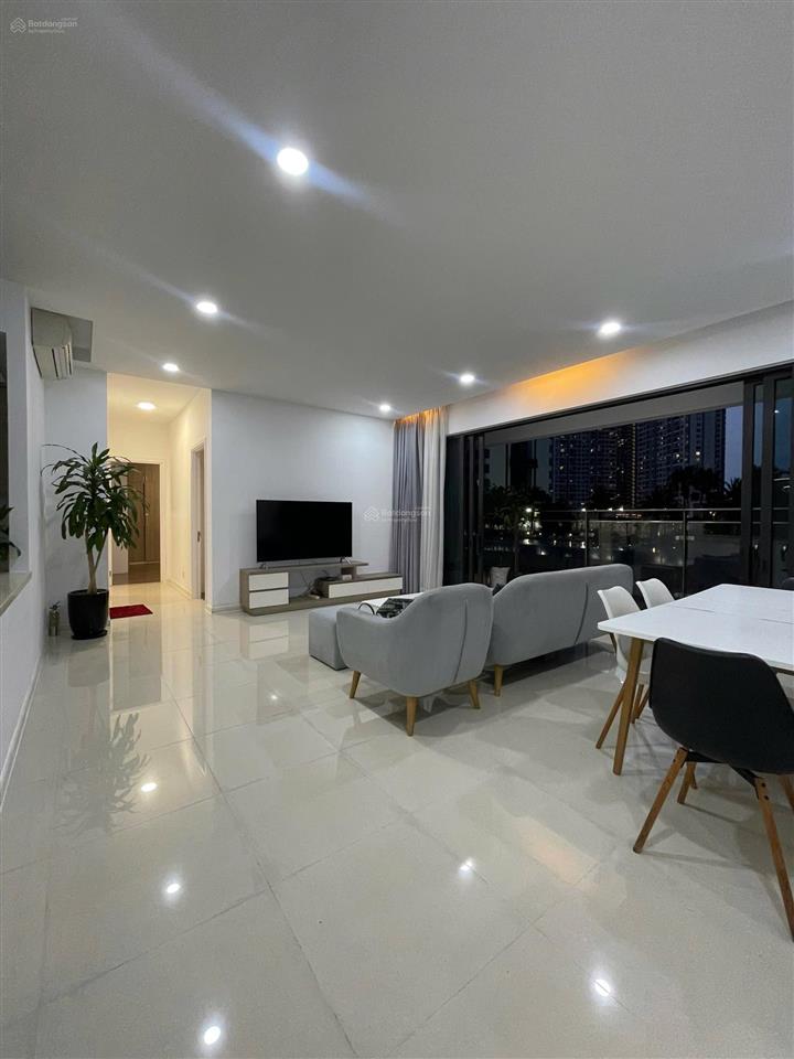 Cho thuê estella heights căn góc 3pn view hồ bơi