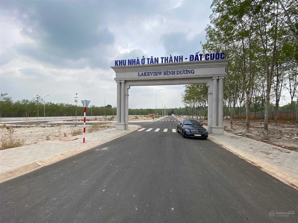 Đất full thổ kcn đất cuốc  vsip 3 mặt tiền view hồ tại bắc tân uyên  hồ chí minh
