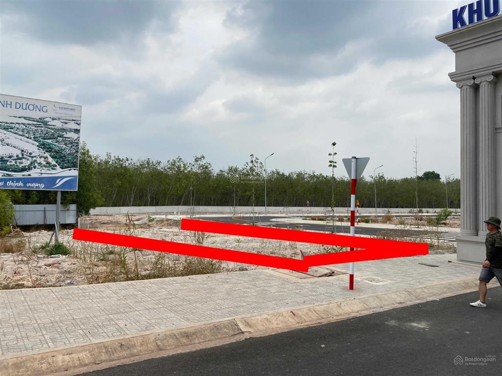 Đất full thổ kcn đất cuốc  vsip 3 mặt tiền view hồ tại bắc tân uyên  hồ chí minh