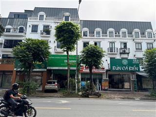 Bán nhà cam ranh khánh hoà,gần biển bãi dài, chỉ việc sách vali về ở, đường lớn,kinh doanh,2.4 tỷ