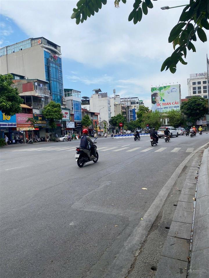 Mảnh đất phố kim mã ba đình 45m2 mặt tiền 4,5m ngõ thông cách phố 30m xây lên cực hot