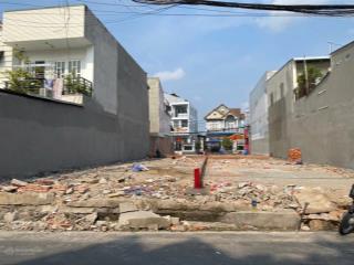 Bán đất tại đình phong phú, 10,8 tỷ, ngang 5,6m x17, mặt tiền kinh doanh khách sạn vp cty