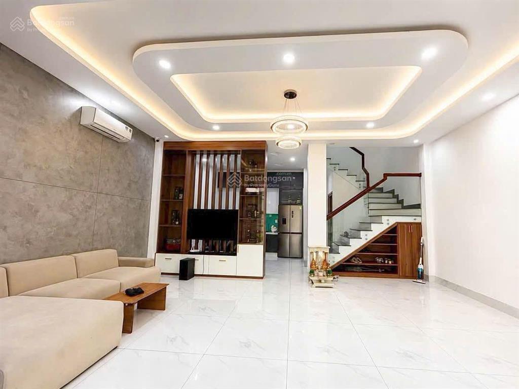 Cho thuê nhà nguyên căn tại tú xương, 15 triệu, 80 m2, 4pn, 5wc, giá siêu hời