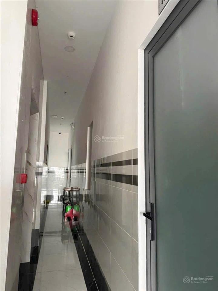 Bán chdv diện tích 6 x 25 = 150m2, 5 tầng, tổng 34 phòng (dòng tiền 150tr/tháng). giá bán 19,5 tỷ