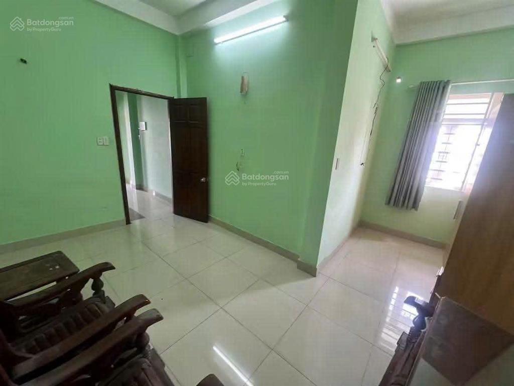 Cho thuê nhà nguyên căn 1 trệt 2 lầu 4pn, diện tích 70m2, gần trường ngô thời nhiệm. giá 13tr