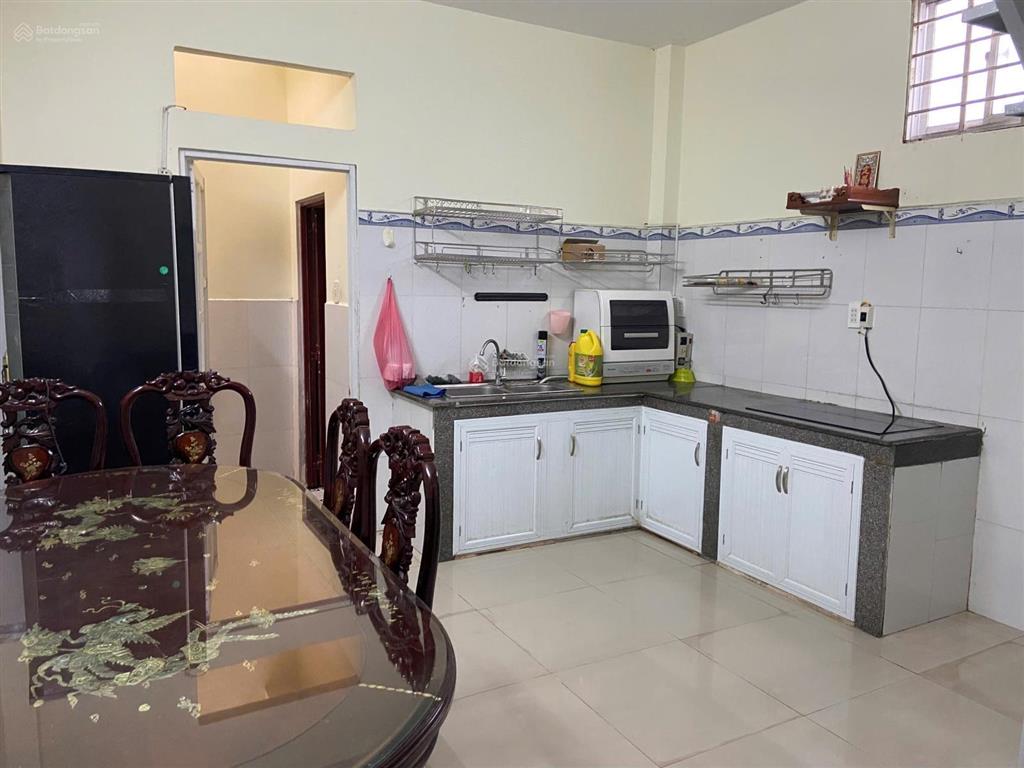 Cho thuê nhà nguyên căn hẻm trần thị điệu, 12 triệu, 80m2, 3pn, 2wc, đẹp, nhiều tiện ích