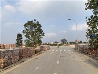 Lô góc 3 mặt thoáng đấu giá dục tú, đông anh  ô tô tránh  sát bên đường dẫn cầu tứ liên, giá tốt