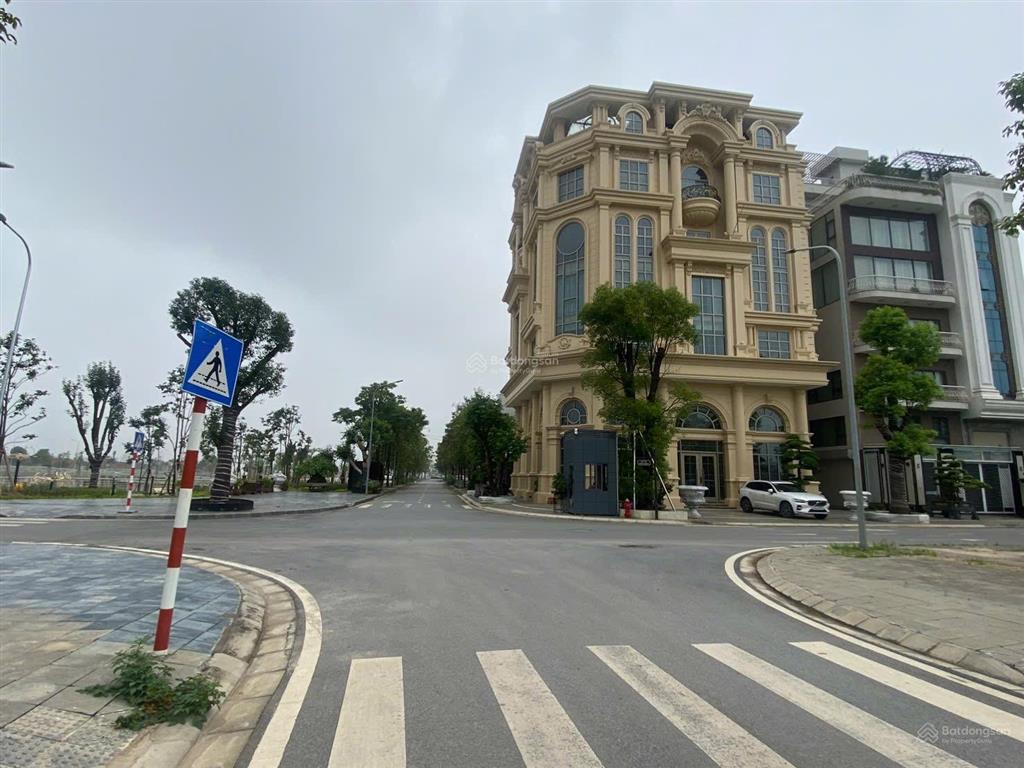 Bán đất khu vườn đào, phúc lộc, đông anh, ô tô tránh vỉa hè kinh doanh. view trung tâm thương mại