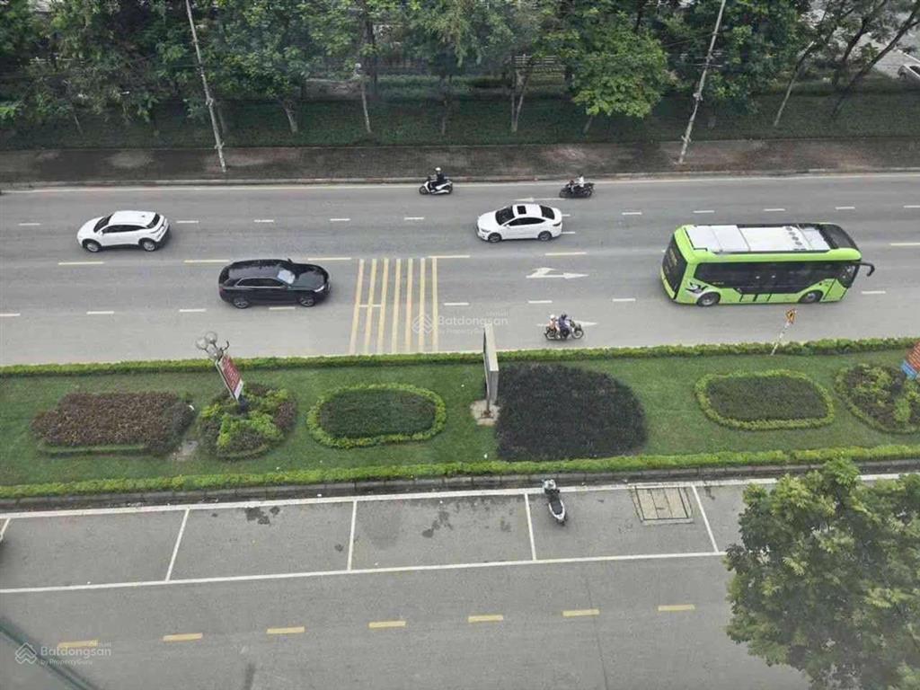 Bán tòa nhà 7 tầng thang máy  tổ 3 mặt phố ql3 đông anh. dòng tiền khủng. vị trí kd đắc địa