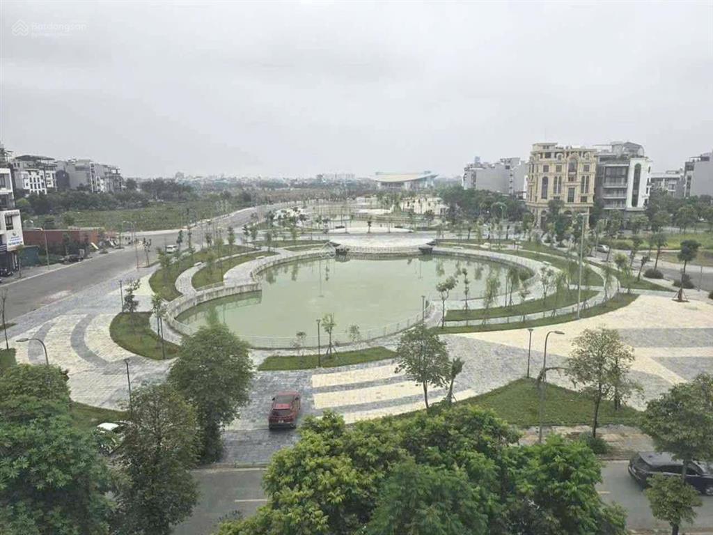 Bán tòa nhà 7 tầng thang máy  tổ 3 mặt phố ql3 đông anh. dòng tiền khủng. vị trí kd đắc địa