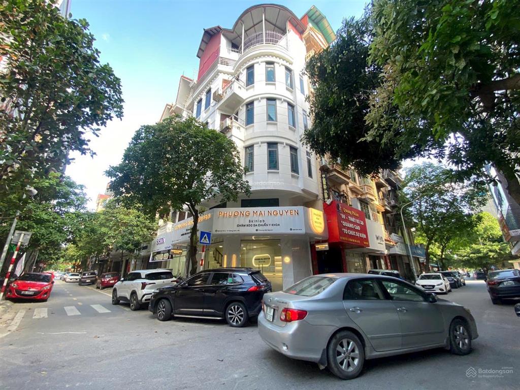 Bán nhà 5 tầng kinh doanh siêu vip tổ 4, thị trấn đông anh. giá 23 tỷ có thương lượng