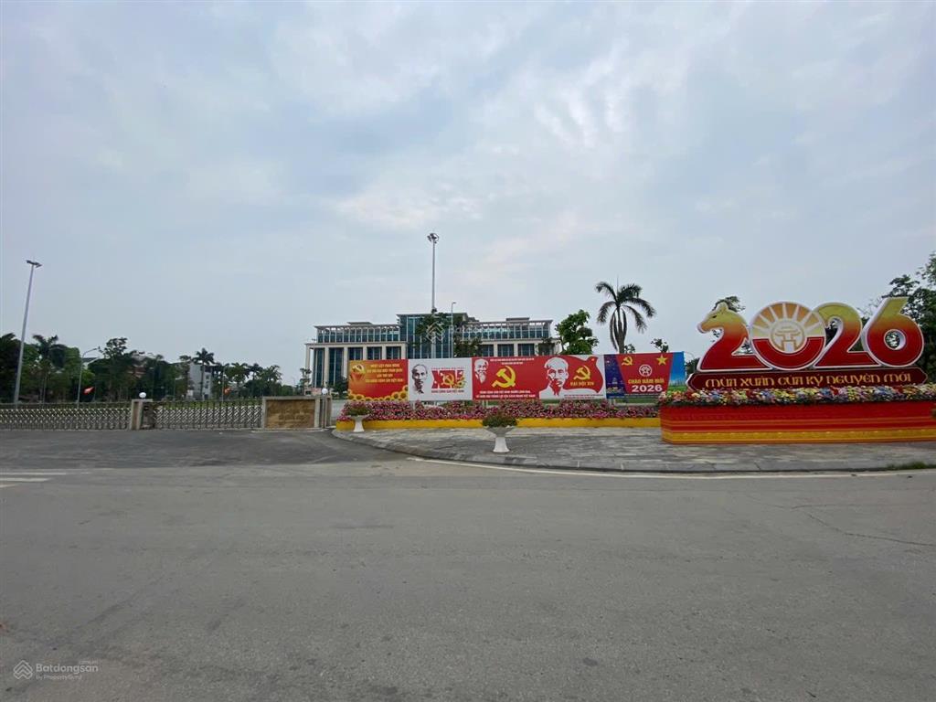 Bán nhà 2 tầng mái thái phong cách trẻ trung hiện đại  ô tô tránh kinh doanh  trung tâm đông anh