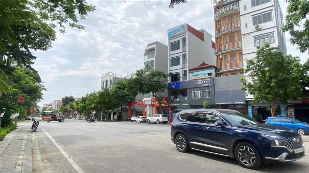 Bán nhà mặt phố kinh doanh trục đường liên hà. view lõi khu đô thị đa mục tiêu thư lâm
