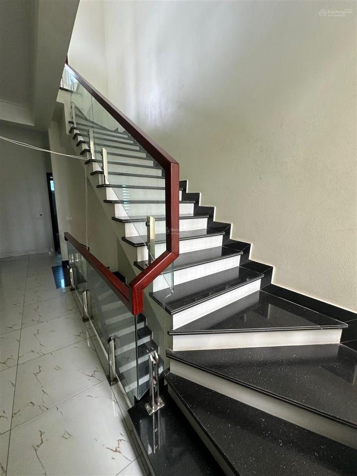 Bán nhà khu đấu giá x7 nguyên khê, gần đường ql3, lê hữu tự  giá 10,5 tỷ có thương lượng