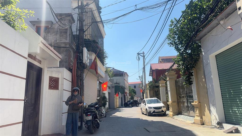 Giảm 3 tỷ bán nhanh nhà trục chính lại đà đông hội. view vin cổ loa  giá 13 tỷ