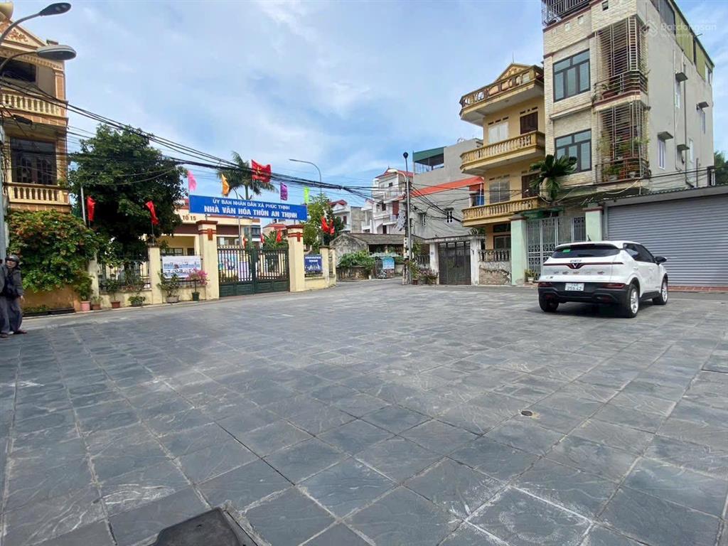 Bán nhà 5 tầng, 5 pn  tổ 15 trung tâm thị trấn đông anh  đường ô tô lướt. giá 7,5 tỷ