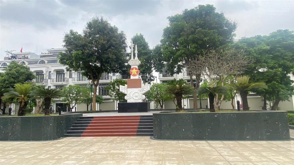 Dự án 319 (calyx residence) uy nỗ, đông anh  view quảng trường  giá 10,2 tỷ còn gia lộc
