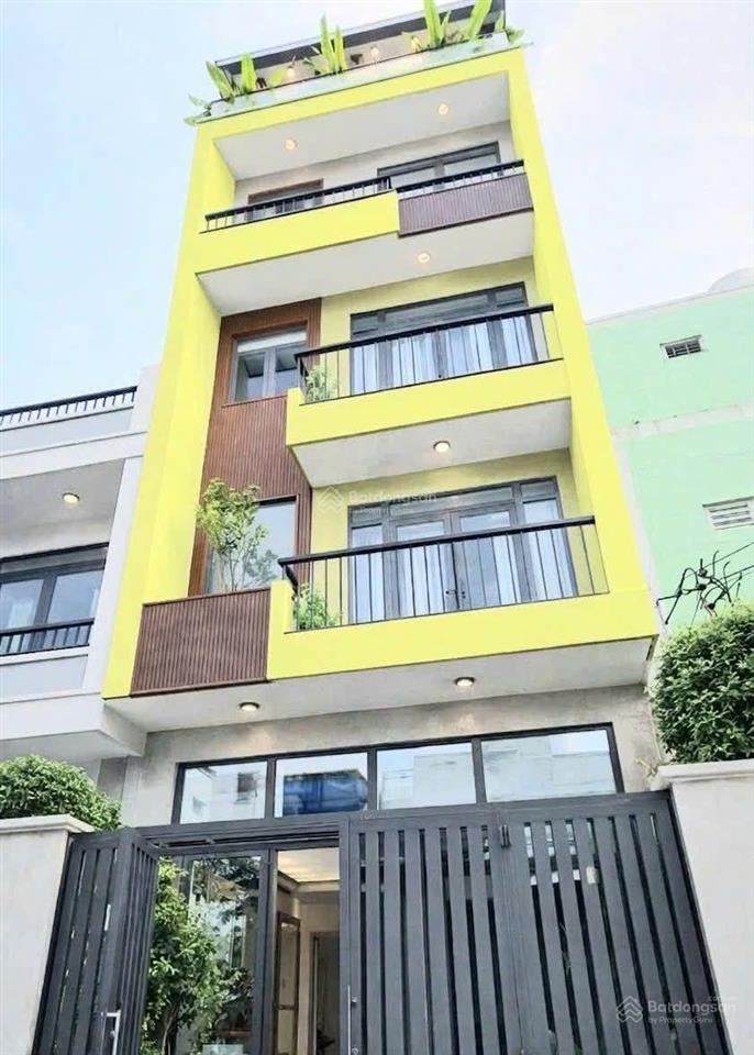 Đối diện big c  nguyễn sơn  hẻm 6m thông  nhà đẹp 5*10m*6 tầng  4pn