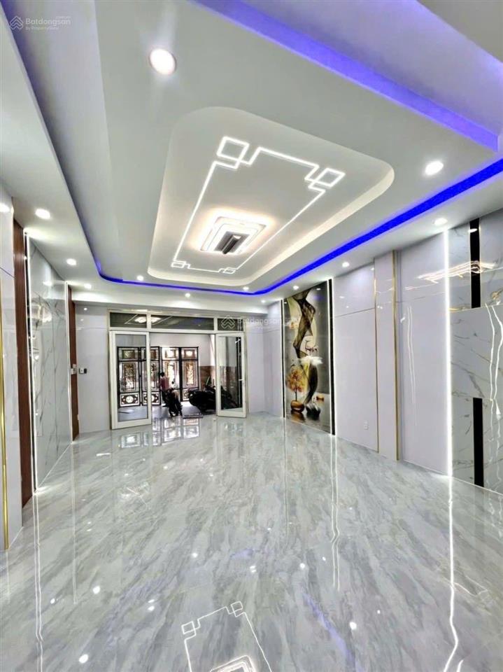 Vip mặt tiền vừa ở vừa kdoanh
ngay phố ẩm thực tô hiệu , hòa bình , cạnh đầ,m se n
 nhà mới