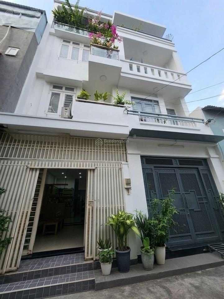 Nhà chính chủ 4*10*4tầng có sân thượng  4pn khép kín  full nội thất như hình  có phòng thờ hxh