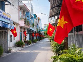 2 xe hơi né nhau gần aeon sơn kỳ sẵn nguồn thu 25tr. (420) nhà 95m2, 1 trệt 1 lầu, 3pn