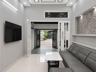 Kề thạch lam  nguyễn sơn, nhà đẹp 4tầng, 4.5*18m, vuông vức, đường 16m có lề, 5pn khép kín