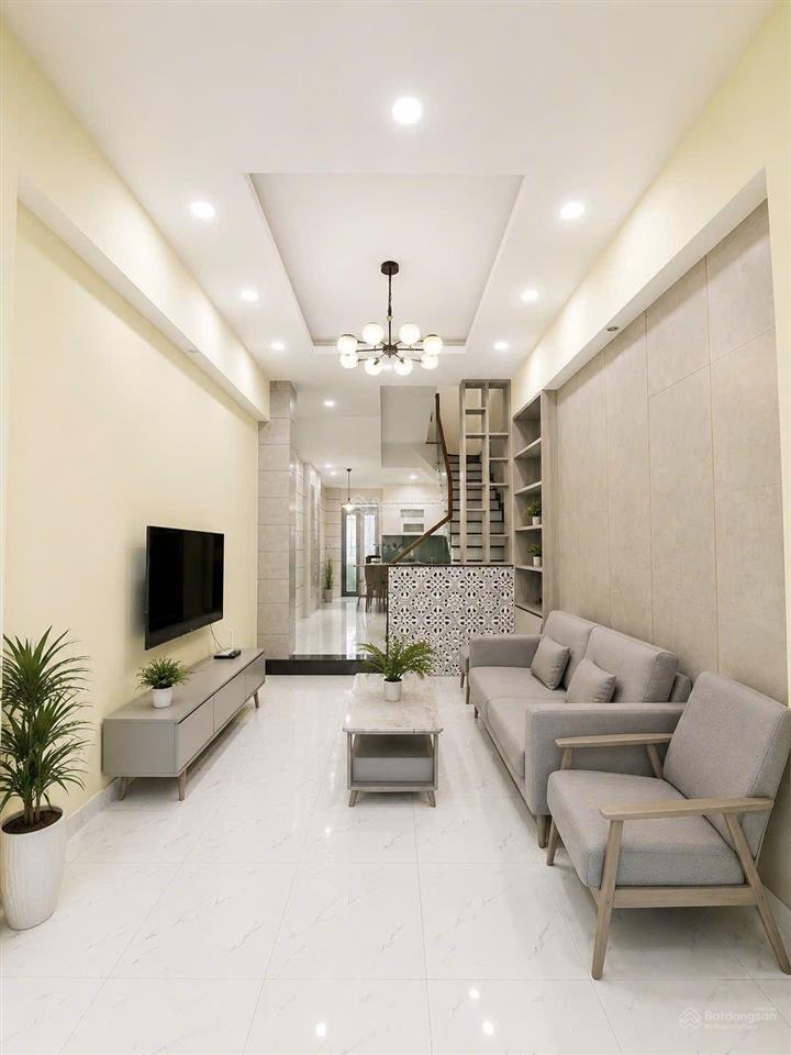 Đầm sen, nhà 2 lầu, 4x15, 5pn, hẻm xe hơi, nhỉnh nhẹ 6ty (449)