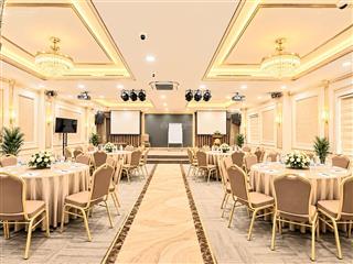 Cần bán nhanh  hạ giá 3 lần tổng giảm 14 tỷ  giá bán hơn 30 tỷ còn tl * nhà 6 lầu có hầm.