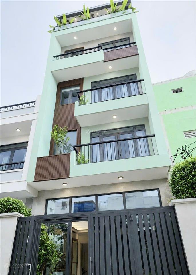 Đh công thương  hẻm thông  xe 7 chỗ quay đầu  5*11m*5 tầng  4pn khép kín ~100tr/m2
