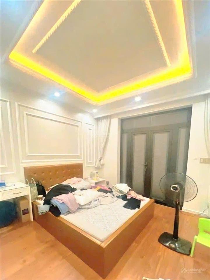 Ngay chợ tân hương, vườn lài  9 tỷ nhà mới đẹp ở ngay 4 tầng 4pn khép kín