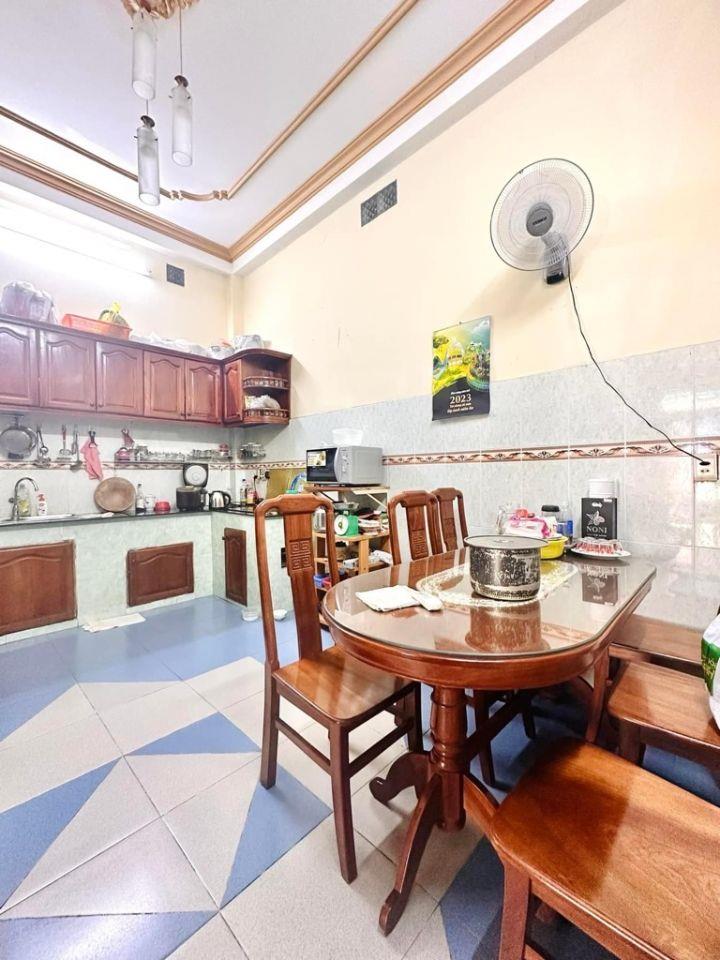 NHÀ CMT8 – GẦN METRO – 5.2x12m – 3 TẦNG – 4PN – PHÙ HỢP GIA ĐÌNH CÓ CON – 9.X TỶ