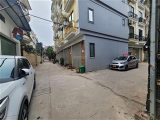 Bán nhà riêng tại ngõ 1b la tinh, 6,2 tỷ, 34,4m2, 3pn + 4wc + 5 tầng. ô tô chạy vòng quanh