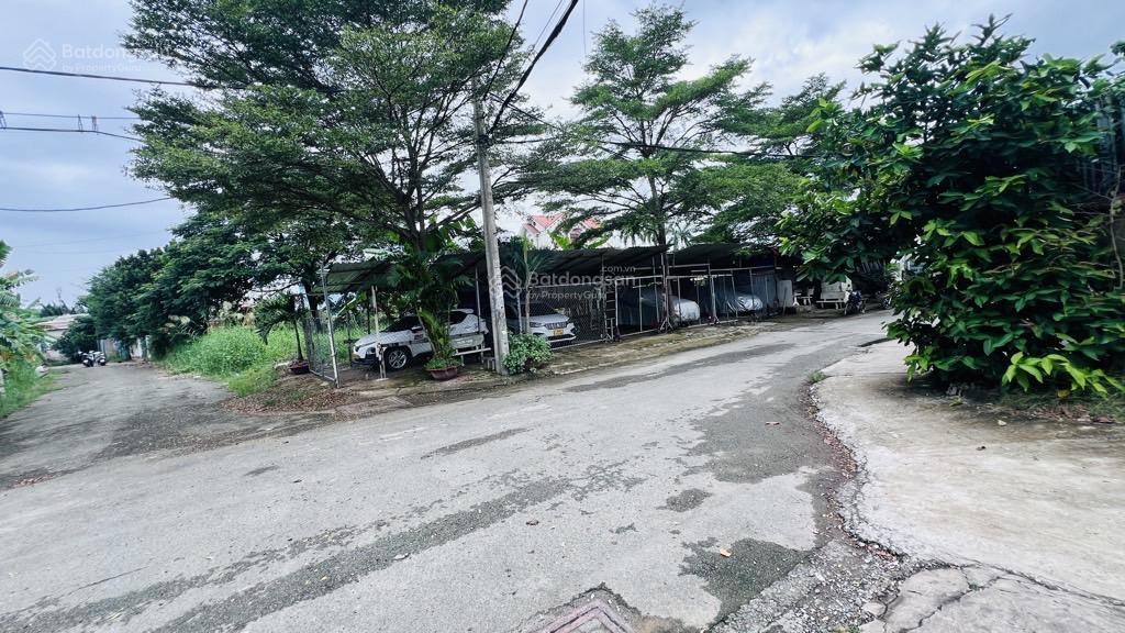 Cực hiếm có 30tr/m2  đất thổ cư hết  hẻm xe hơi  cách 50m ra lê văn lương  nhà bè nhỉnh 5 tỷ