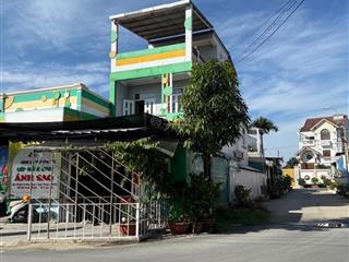 Hot lê văn lương133.3m2  lô góc 2 mặt tiền đường nhựa 20m  nhà 3 tầng  ko quy hoạch nhỉnh 6ty