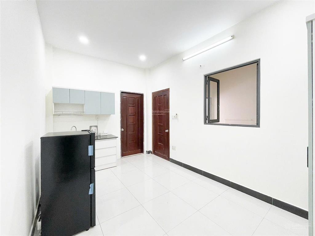 Phòng full nội thất ban công 45m khu sân bay tân sơn nhất.