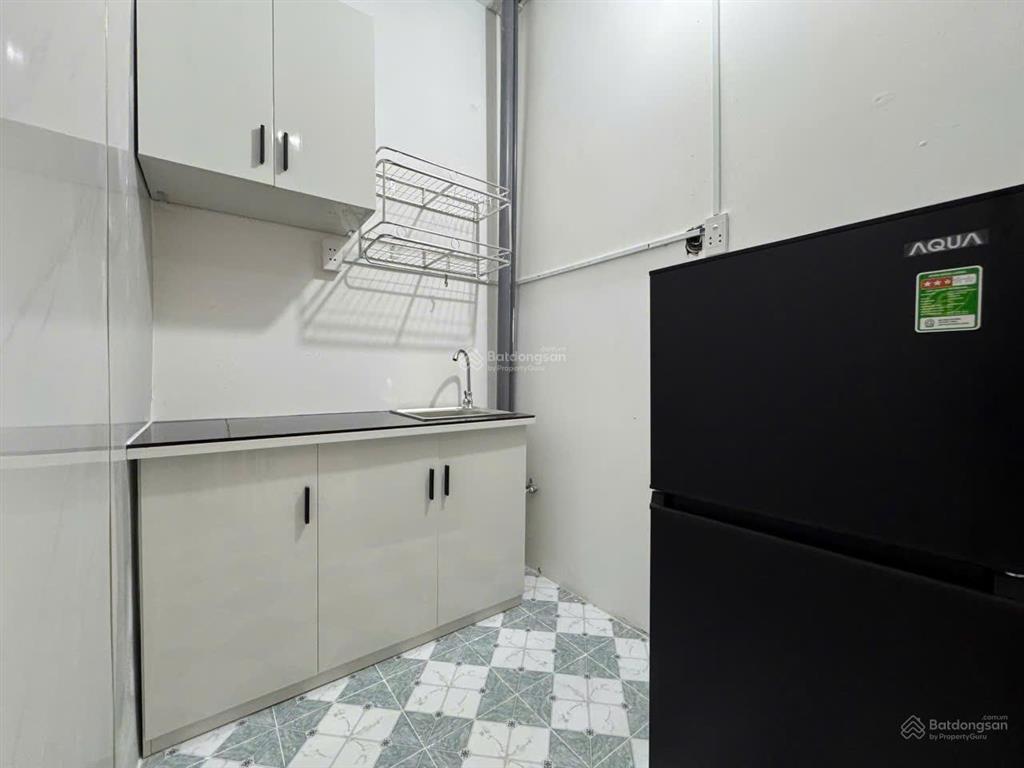 Ban công full nội thất 45m2 cộng hòa, ngay etown. thang máy