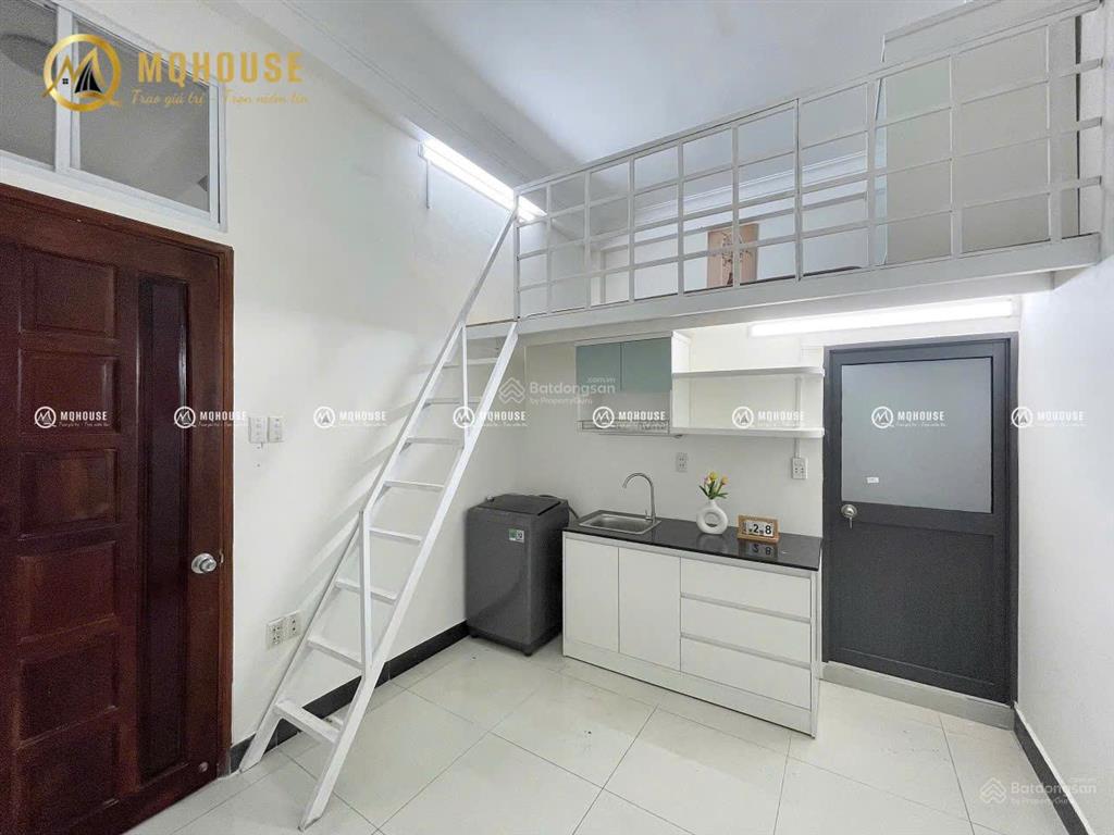 Phòng 35m² full nội thất cộng hoà khu e town trống sẵn ở liền. không thu phí