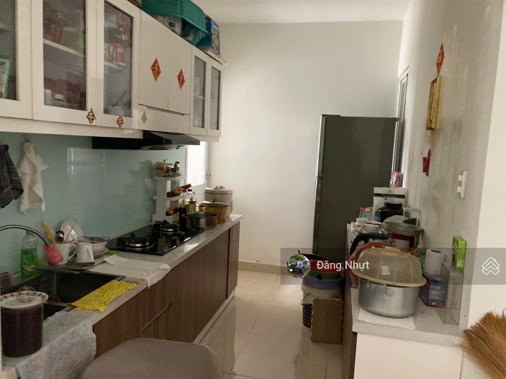 Bán căn hộ q5 thang máy  đường nguyễn chí thanh, p. 9, sổ hồng đầy đủ  lầu cao view thoáng mát