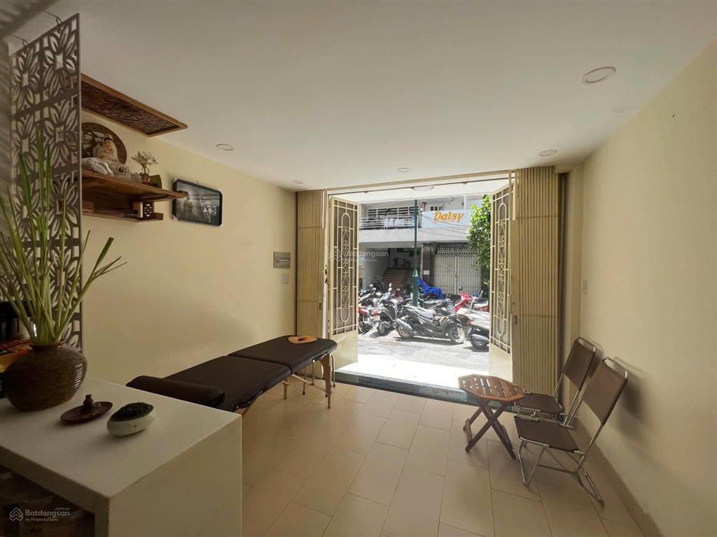 Bán căn hộ tầng trệt chung cư hồ văn huê, phú nhuận  sổ hồng chính chủ