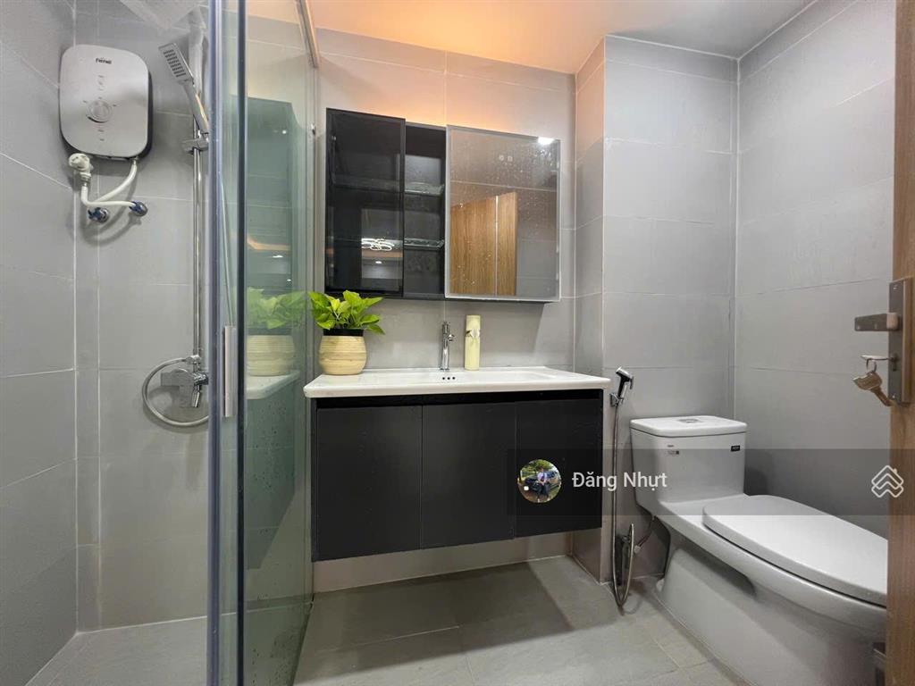 Bán căn hộ 2pn chung cư miếu nổi view bờ kè lầu cao thoáng mát, p3, bình thạnh  sổ hồng đầy đủ