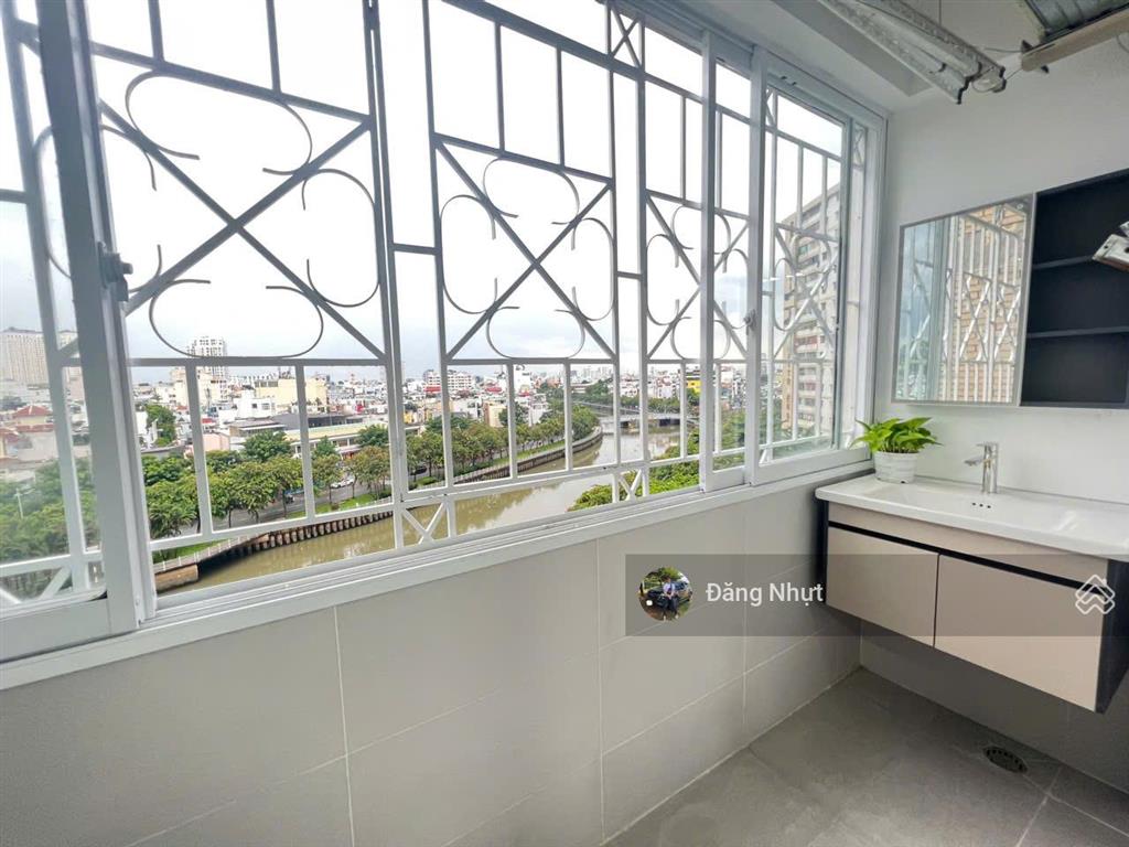 Bán căn hộ 2pn chung cư miếu nổi view bờ kè lầu cao thoáng mát, p3, bình thạnh  sổ hồng đầy đủ