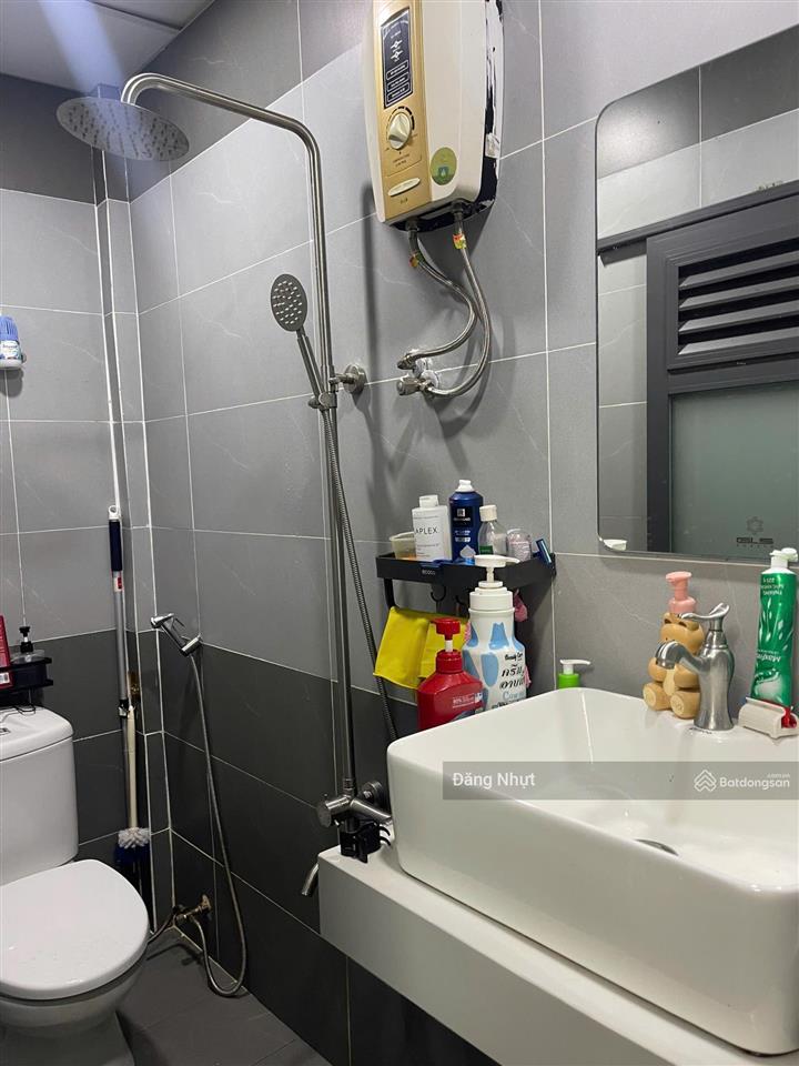 Giảm 300 tr  bán căn hộ trần quốc thảo view bờ kè mát mẻ, full nội thất mới, vào ở ngay