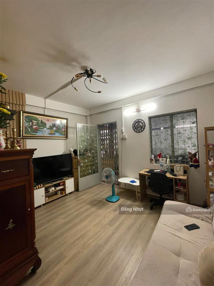 Giảm 300 tr  bán căn hộ trần quốc thảo view bờ kè mát mẻ, full nội thất mới, vào ở ngay