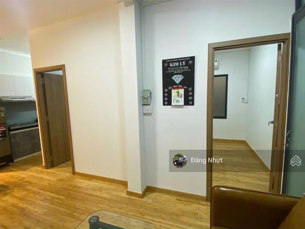 Bán gấp căn hộ 2pn trung tâm quận 1  đường cao bá nhạ, q1  sổ hồng riêng  gần bùi viện