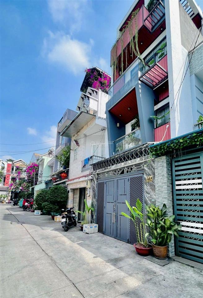 Chủ gấp bán nhà 4 tầng, ngang 6 dài 15m, dòng tiền chdv, đường 8m, gần aeon tân phú, giá 8,25 tỷ