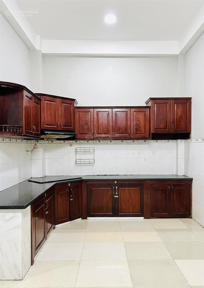 Bán nhà 3 tầng mặt tiền kinh doanh ngay lê trọng tấn  đường 12m ngang 5 dài 18m giá hơn 6 tỷ