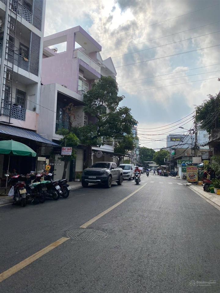 Bán nhà 3 tầng mặt tiền kinh doanh ngay lê trọng tấn  đường 12m ngang 5 dài 18m giá hơn 6 tỷ