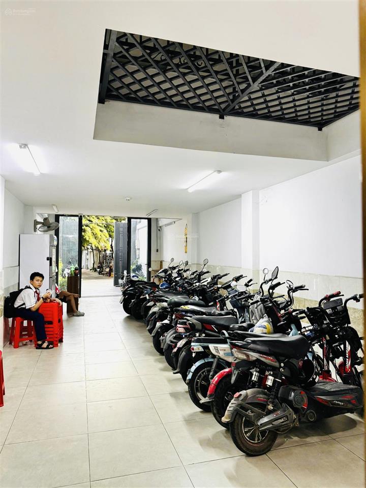 Bán gấp nhà mtkd  6 tầng dòng tiền 400tr/n dt 4,3x35 nở hậu ngay gò xoài  tân kỳ tân quý